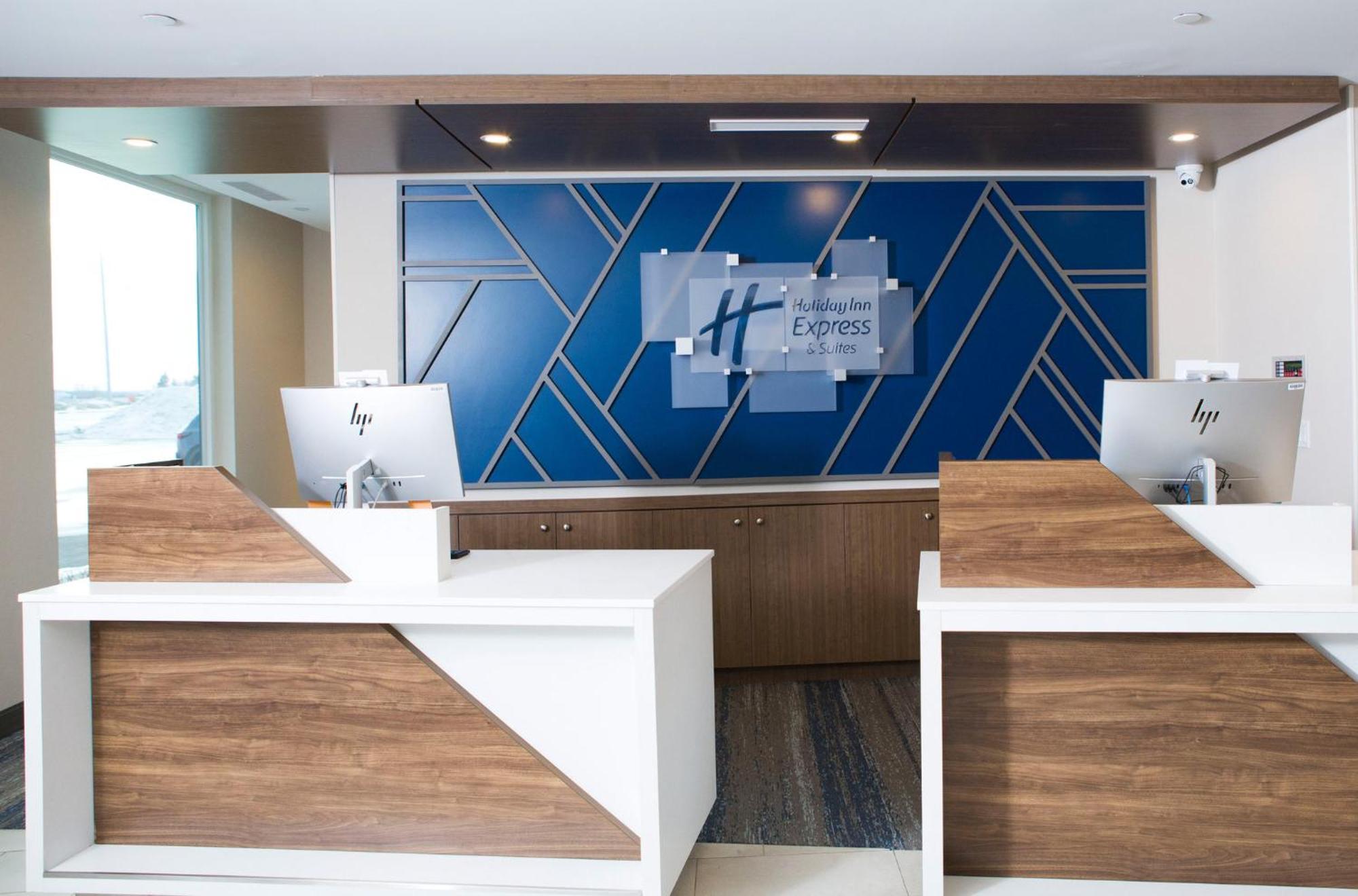 Holiday Inn Express & Suites Prince Albert - South By Ihg 外观 照片